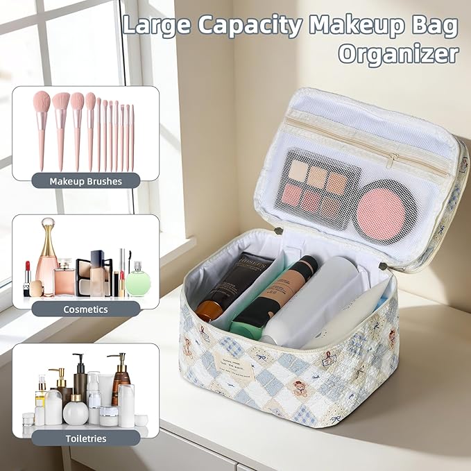 Makeup Bag, Portable Travel Make up Bag, Large Capacity Quilted Cosmetic Organizer Bag, Cute Floral Toiletry Bag for Women Girls (Bear Pattern)