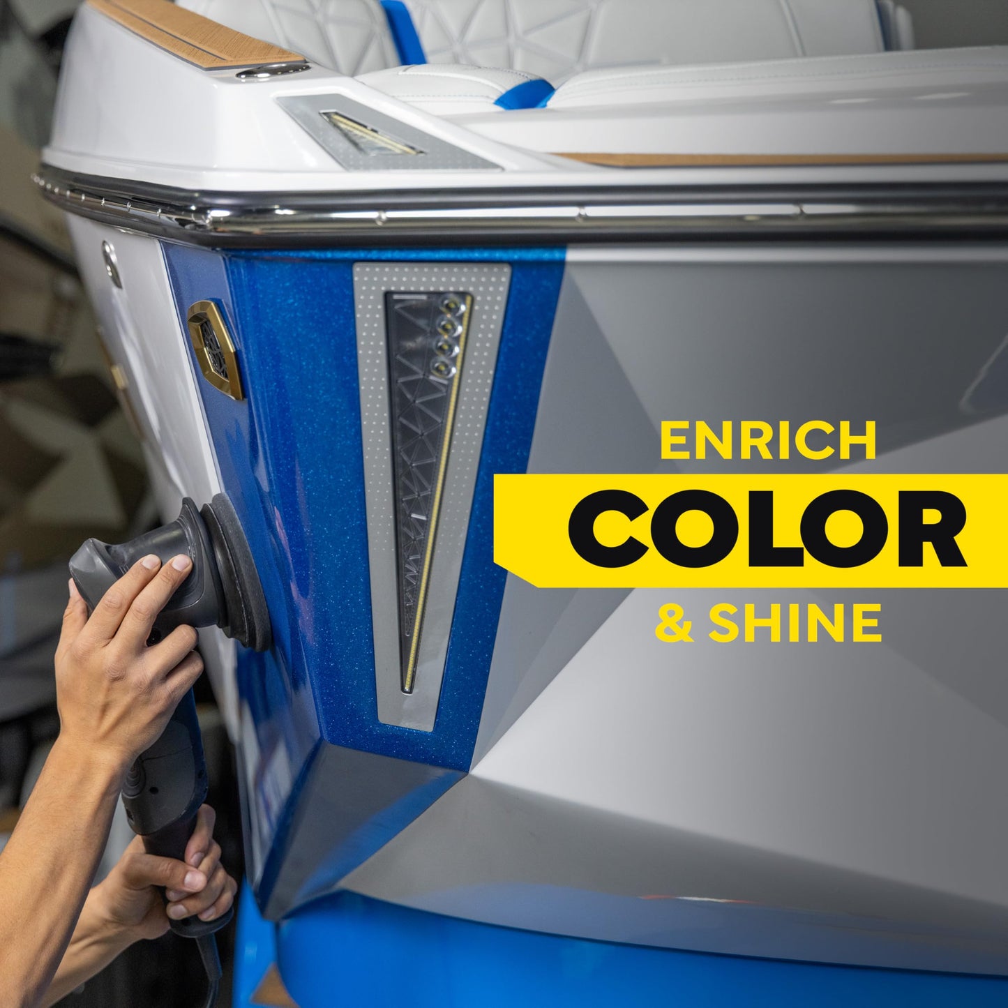 Meguiar's M6332 Flagship Premium Marine Wax, Easy to Use Boat Polish and Wax, Remove Scratches, Swirls, and Oxidation While Leaving Lasting Protection, 32 Oz Bottle