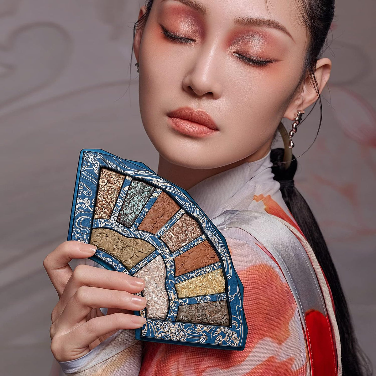 FLORASIS Floral Engraving Odey Makeup Palette (The First Sight)