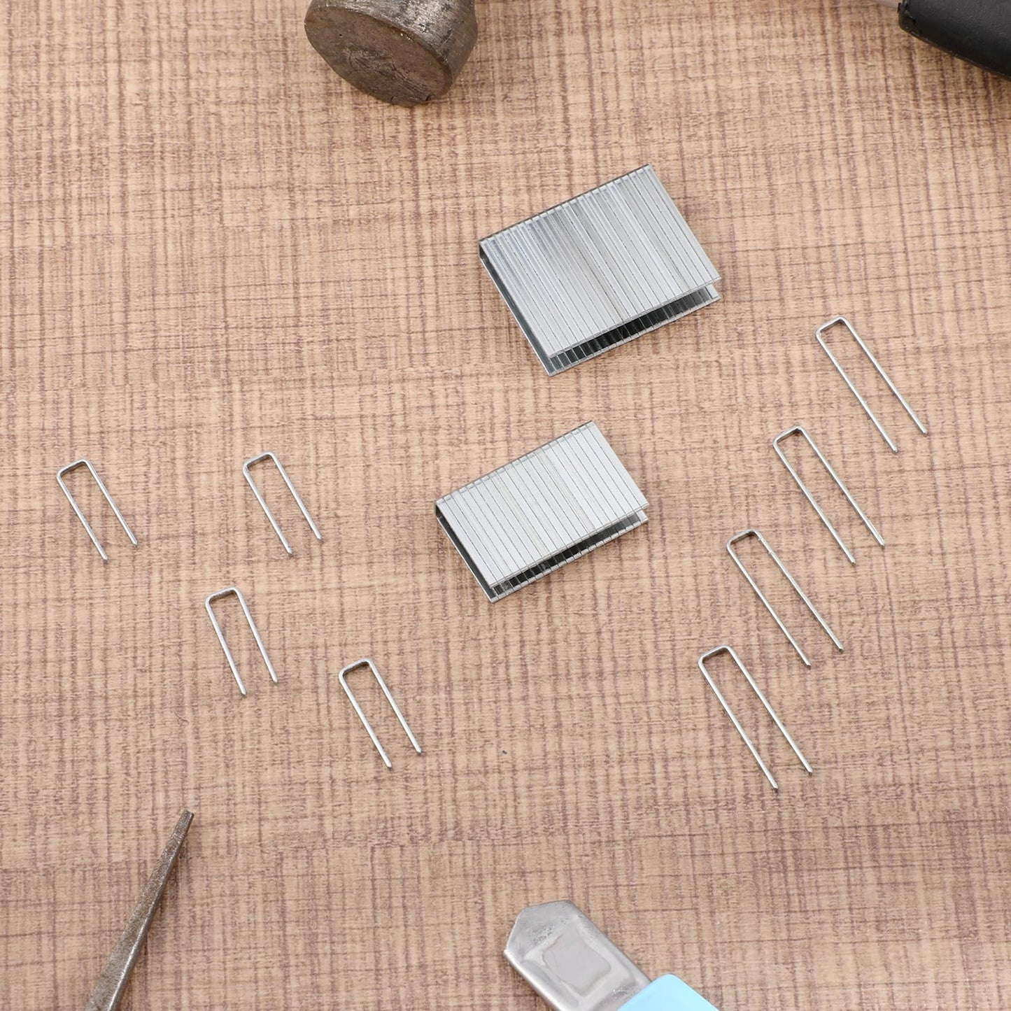 80Pcs Shutter Staples Louver Staples for Shutter Repair Pins Plantation Shutters Replacement Pins Shutters Louver Pin Staple Assortment (0.6 X 0.19, 0.75 X 0.19), Stainless Steel, Silver