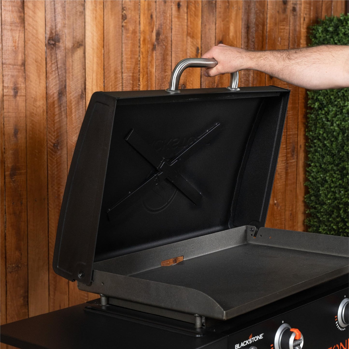 BLACKSTONE 5857 Omnivore 28" Griddle Hood, Built-in Flat Top Grill Hood with Handle, Powder Coated Steel, Black