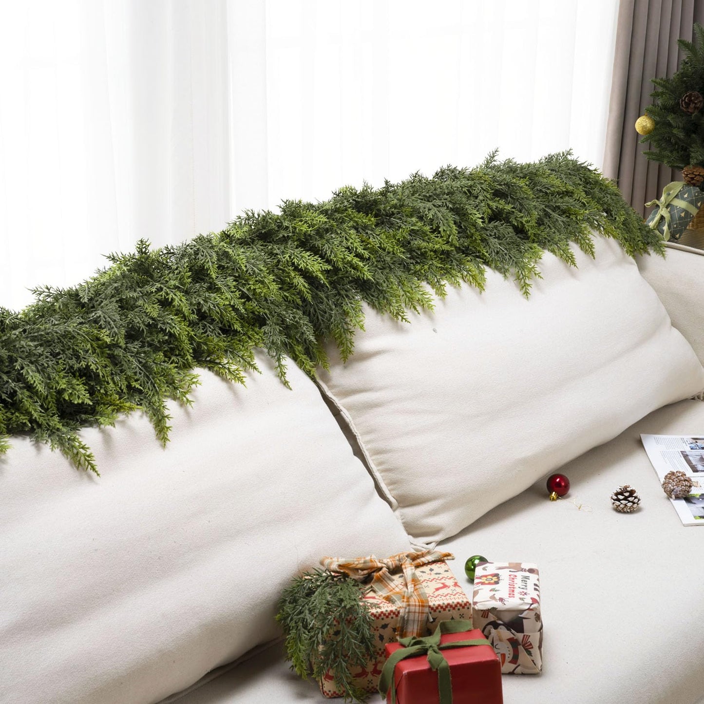 6 Ft Christmas Cedar Garland, Realistic Faux Pine Garlands, Green Artificial Greenery Garland for Winter Home, Mantle, Fireplace, Indoor, Outdoor Christmas Decorations (1Pcs)