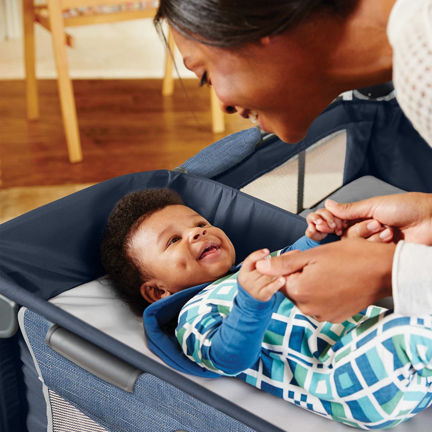 Graco Pack n’ Play CareSuite Playard, Portable Playpen with Baby Bassinet, Changing Table, Sky
