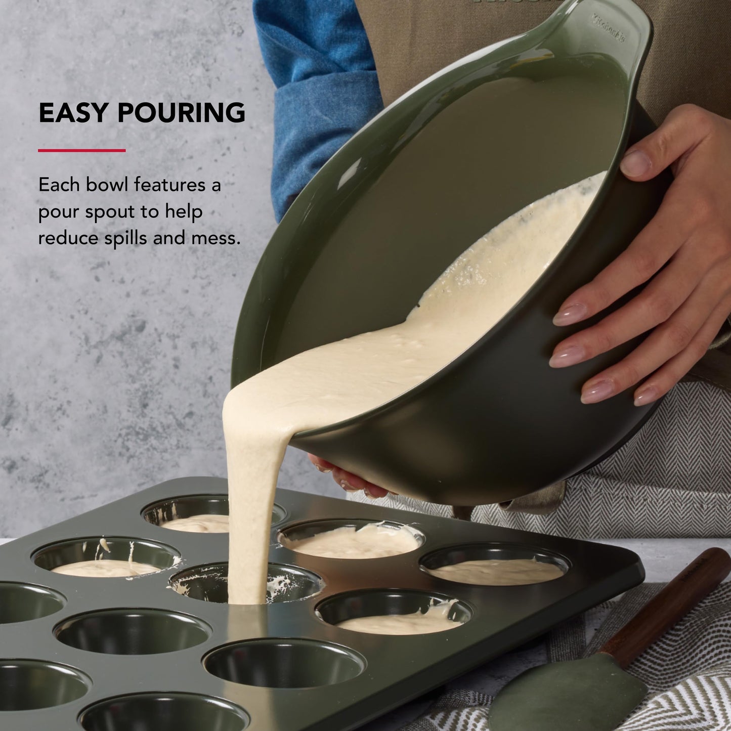 KitchenAid Universal Nesting Plastic Mixing Bowls, Set of 3, 2.5 quart, 3.5 quart, 4.5 quart, Evergreen