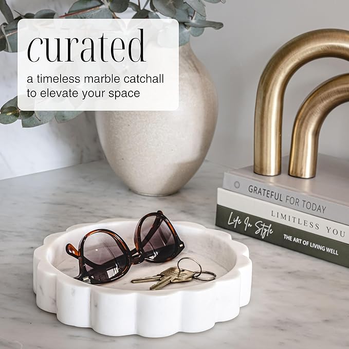 STRONA White Scalloped Marble Tray - 8" Round Stone Vanity Tray for Perfume & Jewelry, Marble Dish for Bathroom Countertop & Kitchen Counter, Decorative Tray for Bathroom & Kitchen, Modern Catchall