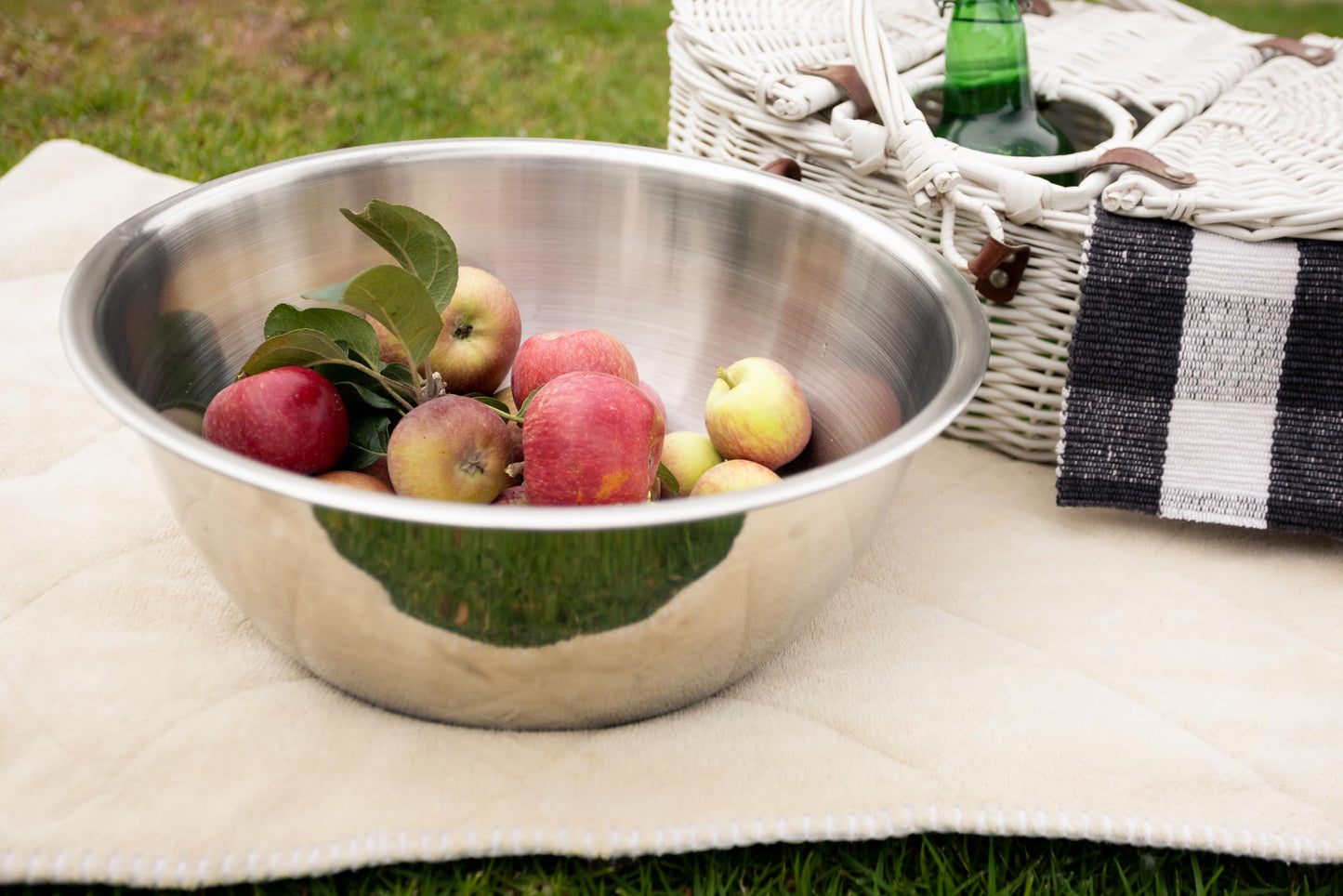 Fox Run Large Stainless Steel, Mixing Bowl, 14.25 x 14.25 x 6.25 inches, Metallic