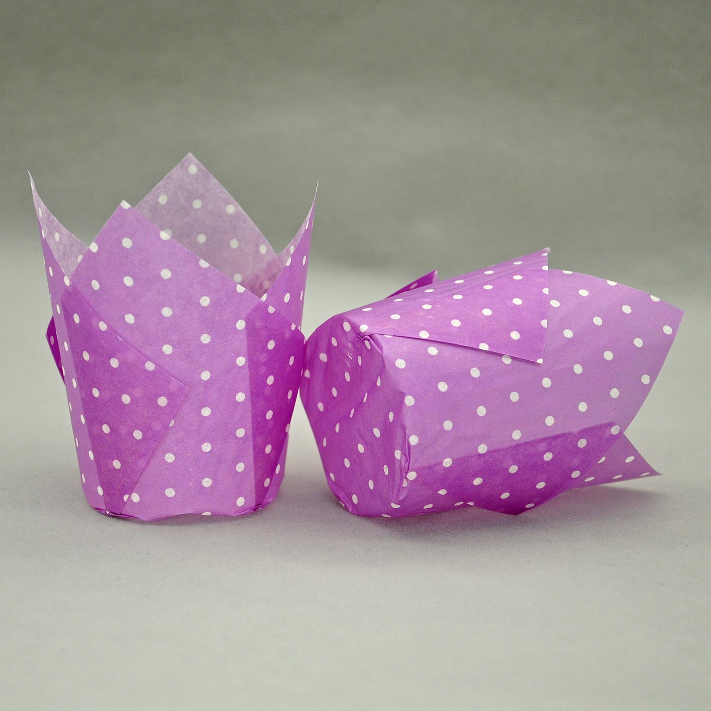 QLSmypkg Large Muffin Greaseproof paper Baking cupcake cups, 2-1/4" x 4" Purple printed with Polka Dot Tulip Baking Cup(Large) (125pcs)