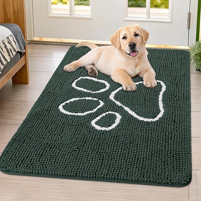 Smiry Dog Door Mat for Muddy Paws, Absorbent Dirt Trapper Non Slip Quick Dry Washable Chenille Mat for Mud Dogs, Entry Rug for Indoor and Outdoor (40x32 Inches, Green and White)