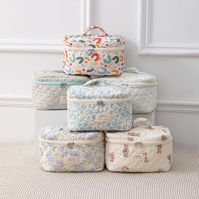 uekeboag Large Travel Quilted Makeup Bag for Women, Floral Cotton Cosmetic Bag, Coquette Aesthetic Floral Toiletry Organizer Bag