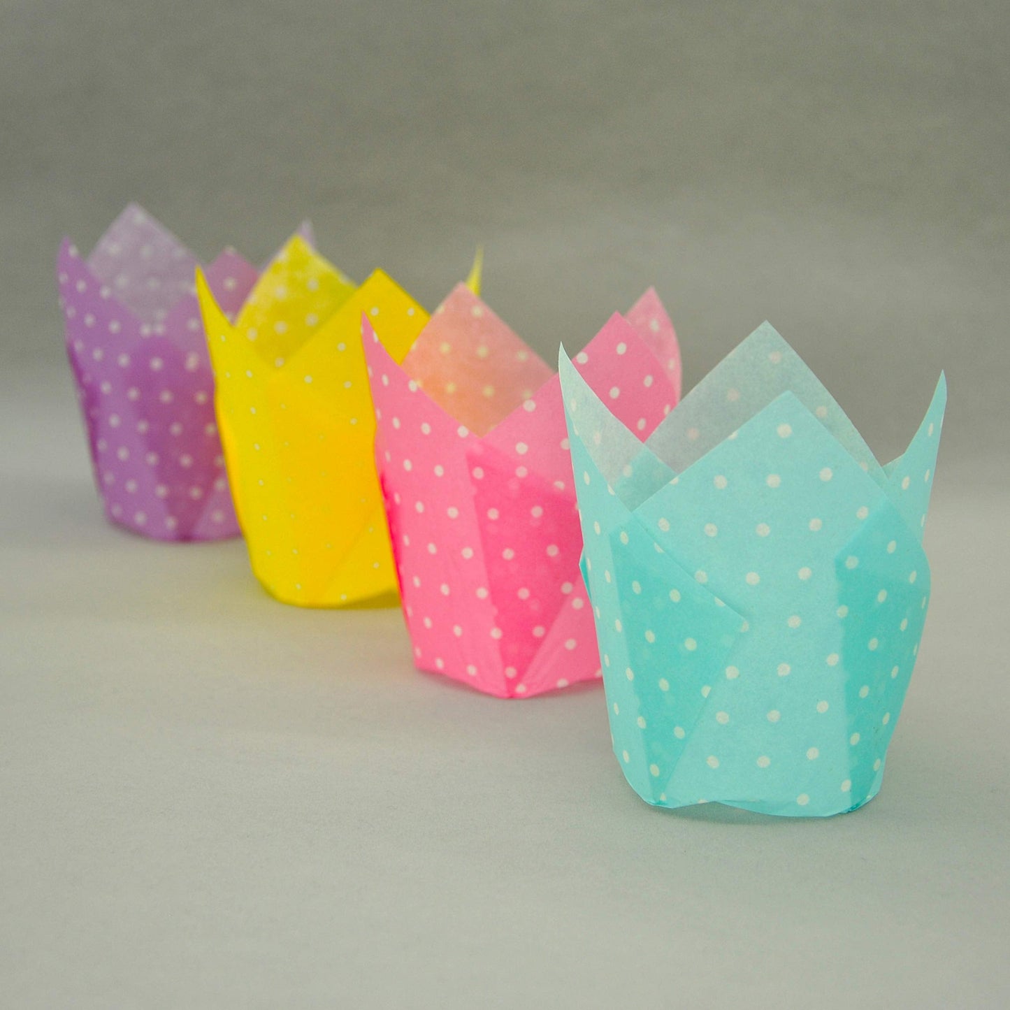 QLSmypkg Large Muffin Greaseproof paper Baking cupcake cups, 2-1/4" x 4" Blue,Yellow,Pink,Purple printed with Polka Dot(each colour about 32 pcs, total 125 pcs) Tulip Baking Cup(Large) (125, Multi)