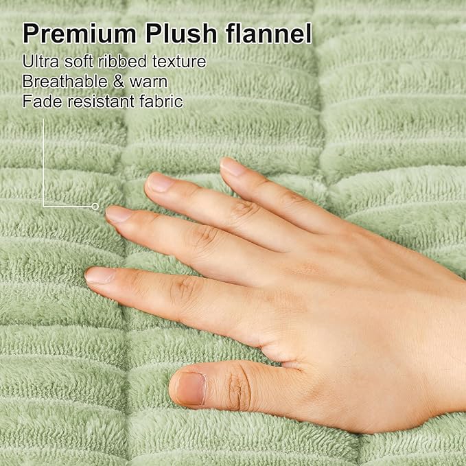 Smiry Couch Cover for Dogs Washable, Non Slip Fuzzy Pet Couch Covers for 3 Cushion Sofa Pet Friendly, Thick Soft Sofa Slipcovers Cushion Protector (Green, 27.6" x 82.7")