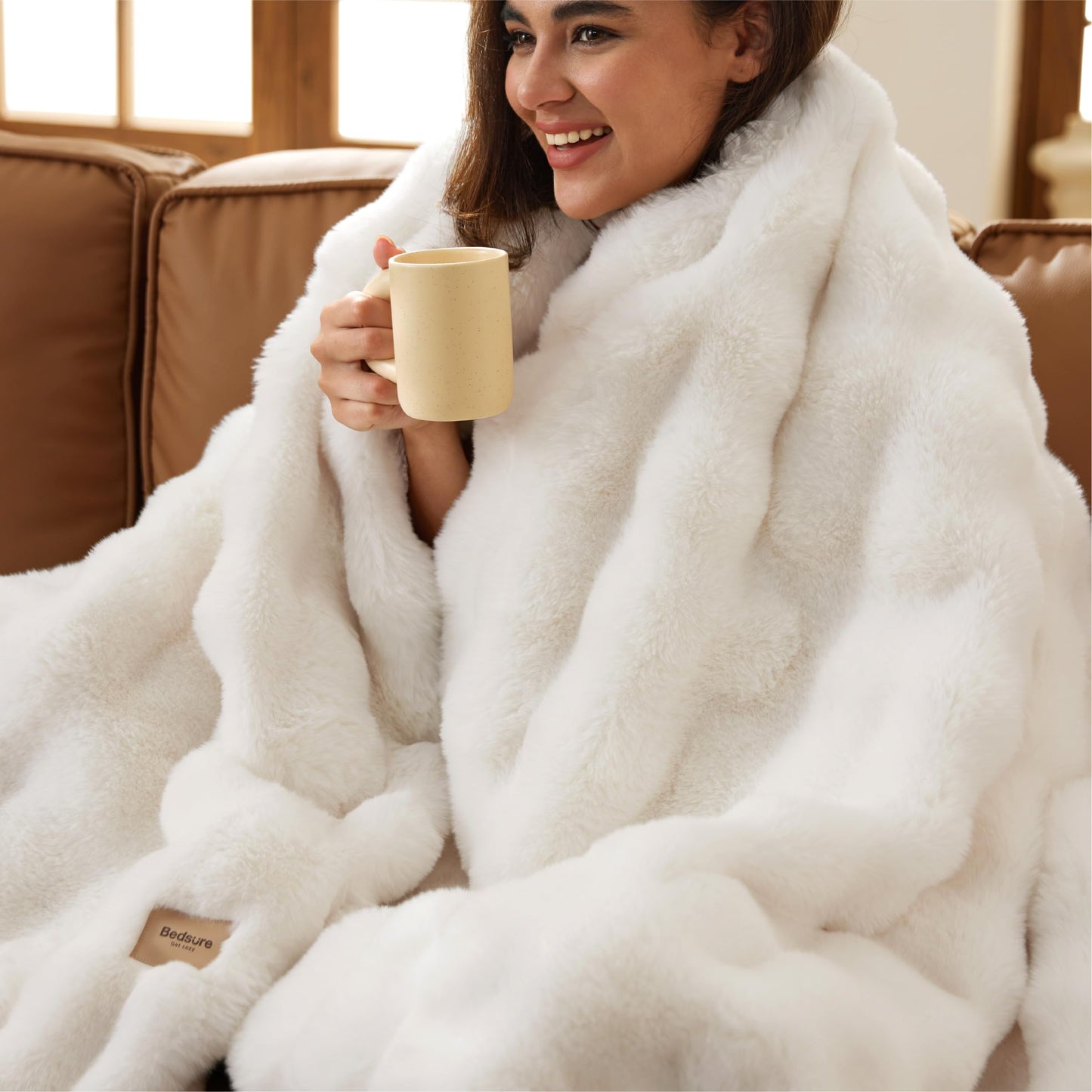 Bedsure GentleSoft Fluffy Throw Blanket, 870GSM Soft Bubble Faux Fur Throw Blanket for Couch, Fuzzy Plush Winter Decor for Christmas, Thick Warm Furry Cozy Gifts for Women Girls Mom, Cream, 50"x60"