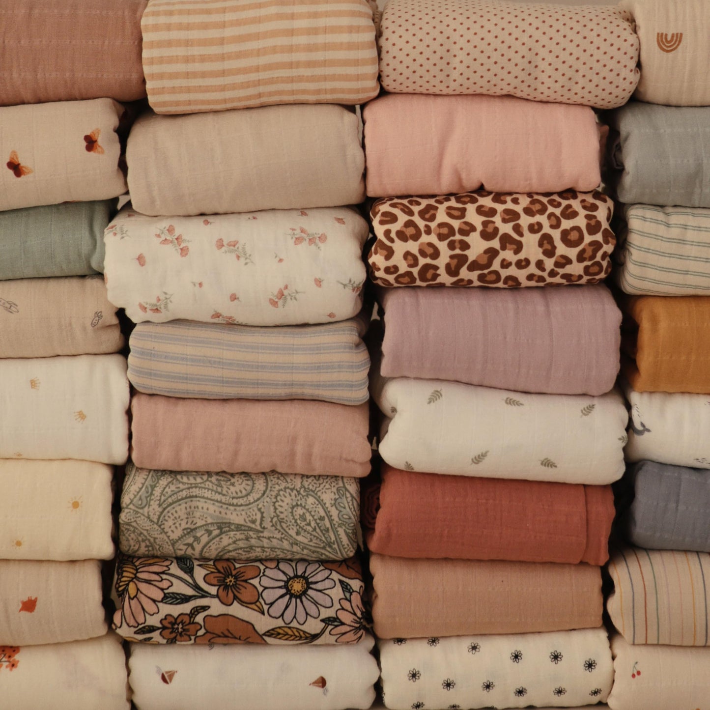 mushie Muslin Baby Swaddle Blanket | 100% Organic Cotton (Kites)