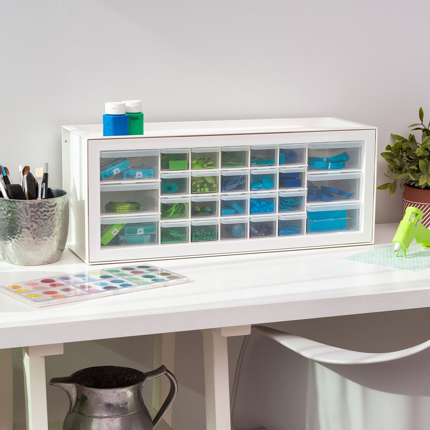 IRIS USA Plastic Storage Drawers, Made in USA, 26-Drawer Organizer Cabinet, Stackable Teacher Toolbox for Crafts, Beads, Stickers, Hardware, Nuts & Bolts, Scrapbook Supplies, Building Bricks – White