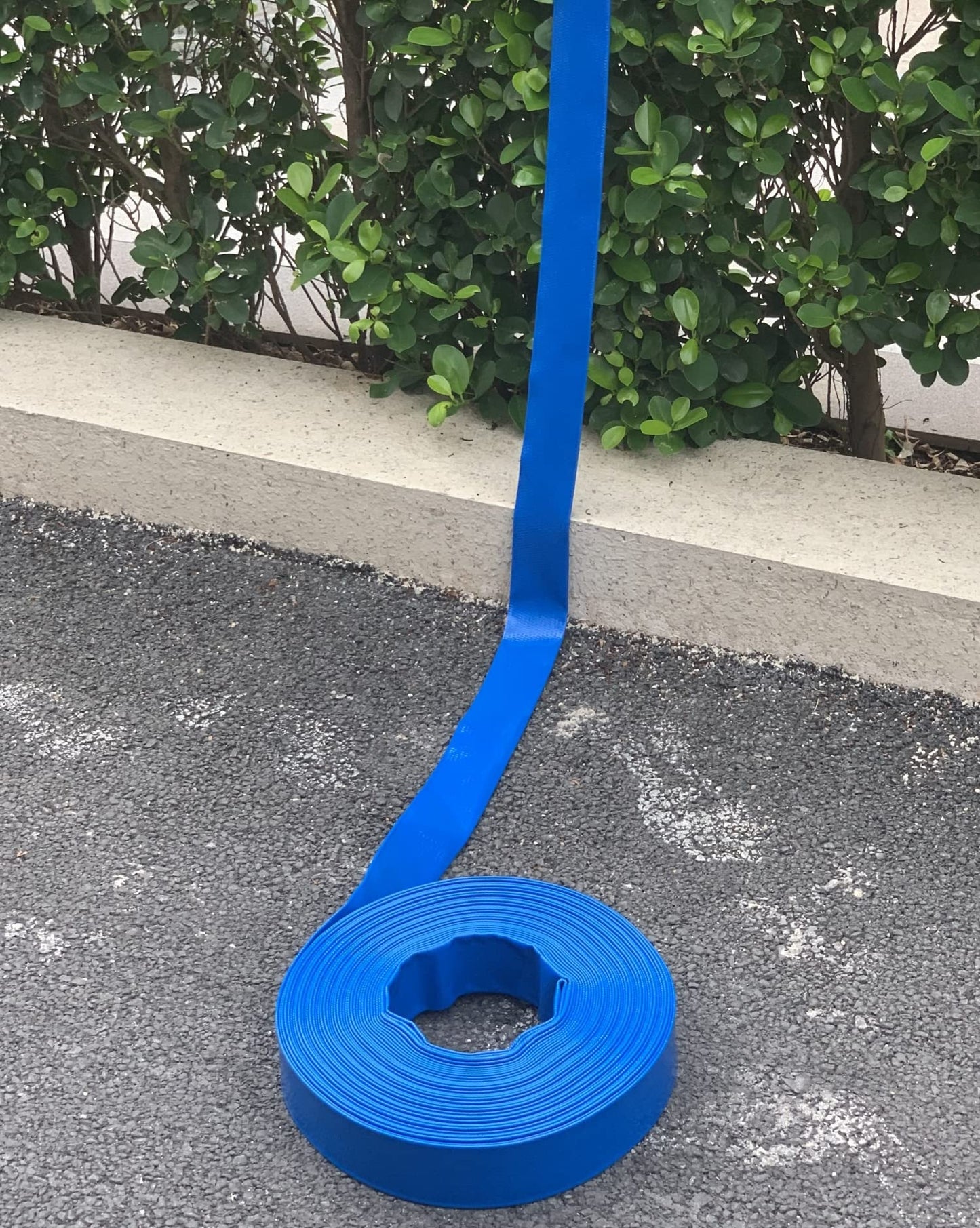 1 IN x 100 FT Pool Backwash Hose, Heavy Duty Flat Discharge Hose, Weather and Burst Resistant, Best Pool Hoses for Inground Pools, Pool Filter Hose & Pool Drain Hose