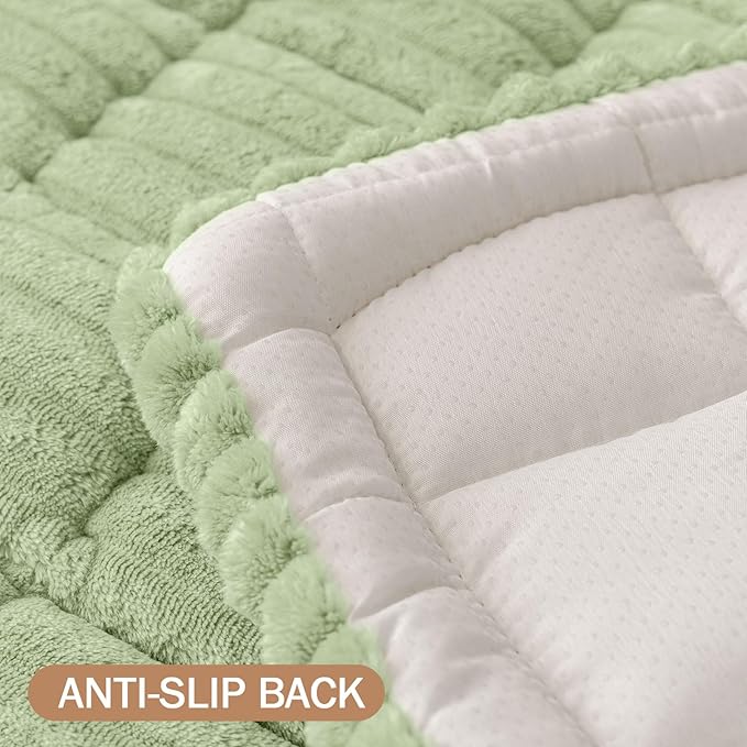 Smiry Couch Cover for Dogs Washable, Non Slip Fuzzy Pet Couch Covers for 3 Cushion Sofa Pet Friendly, Thick Soft Sofa Slipcovers Cushion Protector (Green, 27.6" x 82.7")