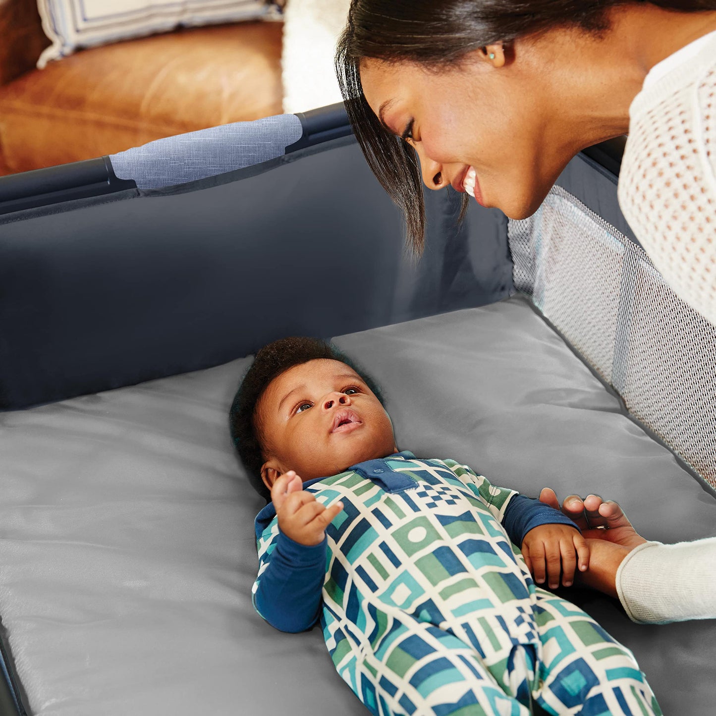 Graco Pack n’ Play CareSuite Playard, Portable Playpen with Baby Bassinet, Changing Table, Sky
