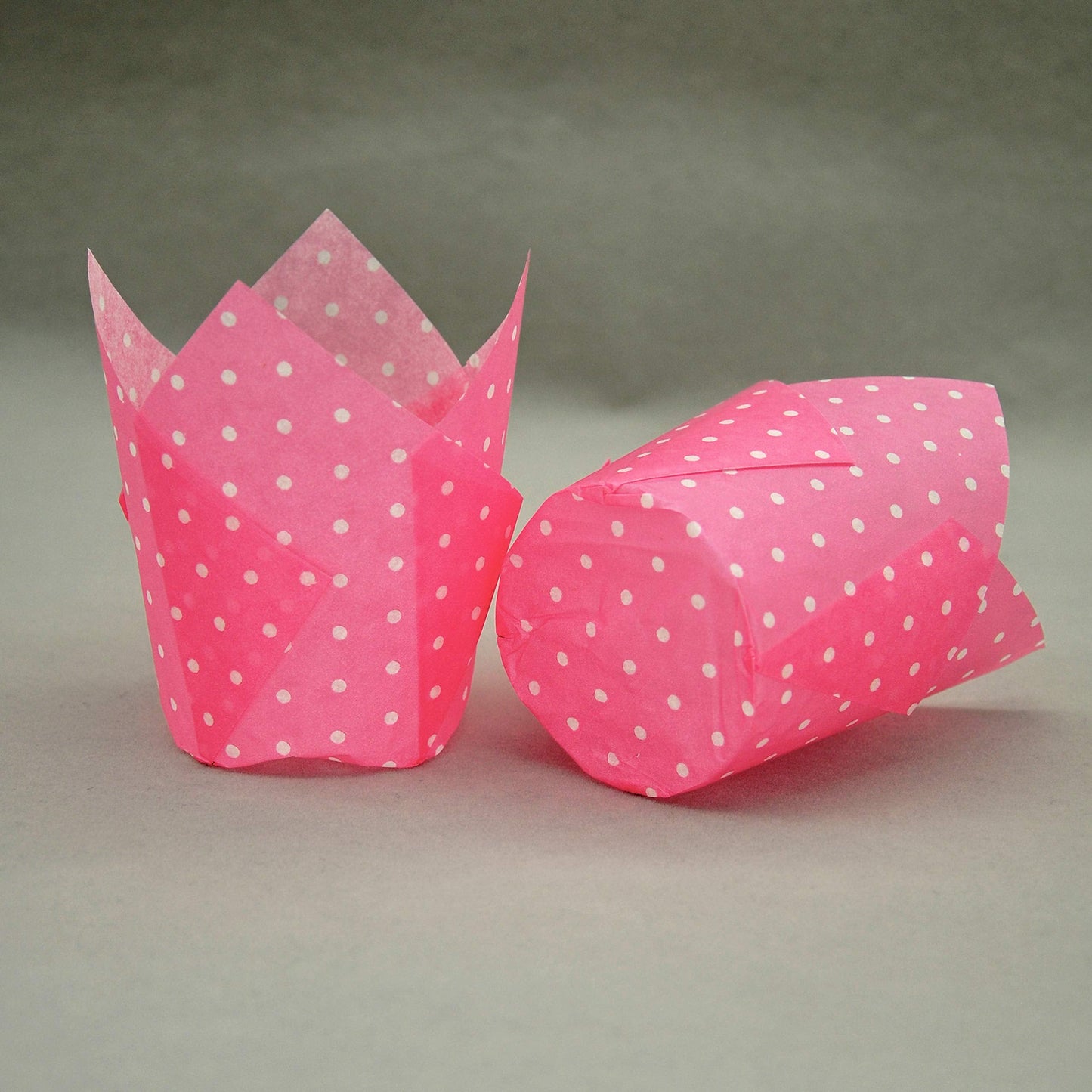 QLSmypkg Large Muffin Greaseproof paper Baking cupcake cups, 2-1/4" x 4" Pink printed with Polka Dot Tulip Baking Cup(Large) (125pcs)