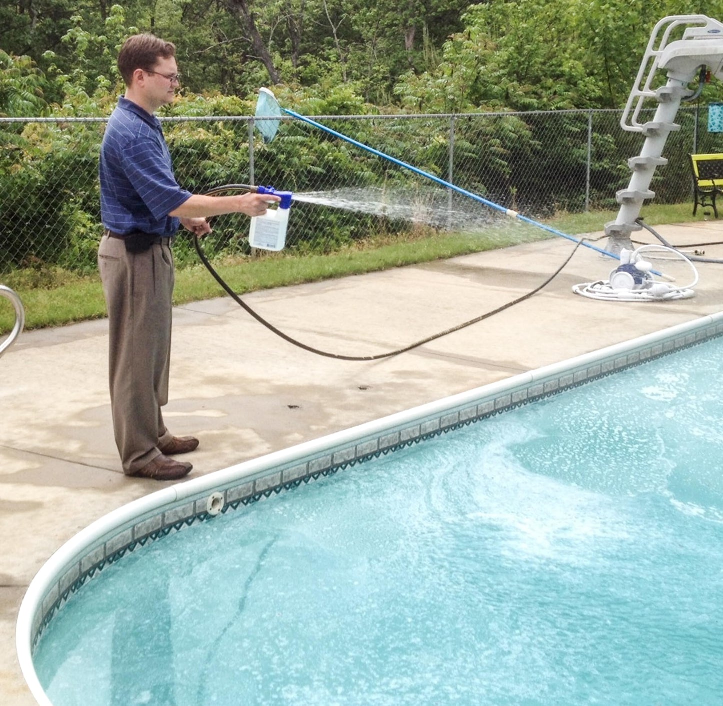 REVIVE 32 oz Water Care Long Lasting Non Foaming Formula for Pools with Test Strips