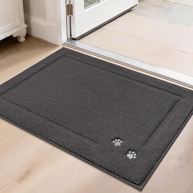 BEQHAUSE Dog Door Mat for Mud Paws Dirt Trapper Doormat Non-Slip Entryway Rugs Absorbent Welcome Mat Washable Indoor Floor Mat Low-Profile for Front Door, 20" x 32", Dark Grey