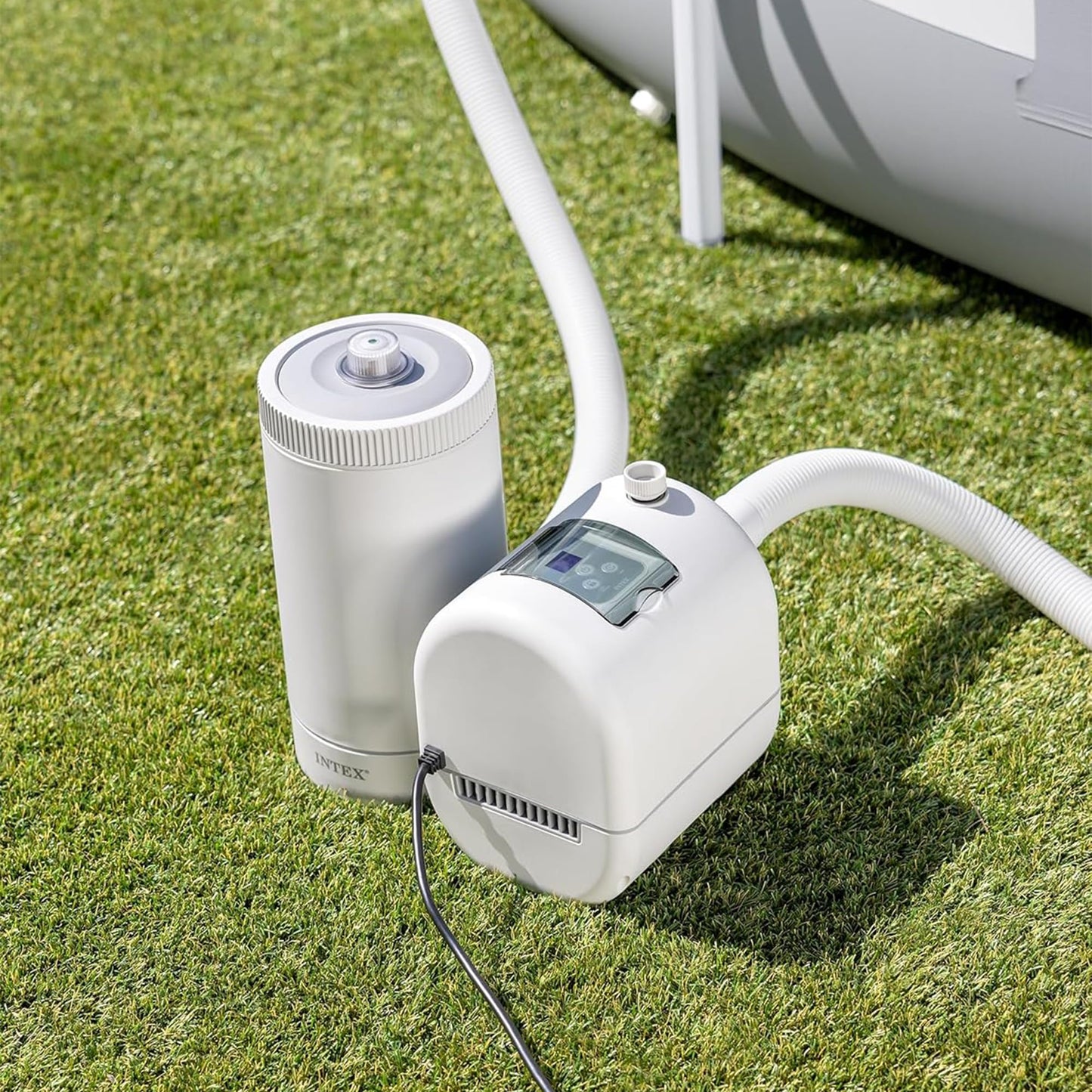 INTEX Krystal Clear Saltwater Pool Chlorine System for Above Ground Pools up to 4,500 Gallons, Pool Cleaner with Automatic Timer and Self Cleaning