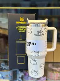 White Stanley Quencher H2.0 40oz Stainless Steel Vacuum Insulated Tumbler with Handle & Straw