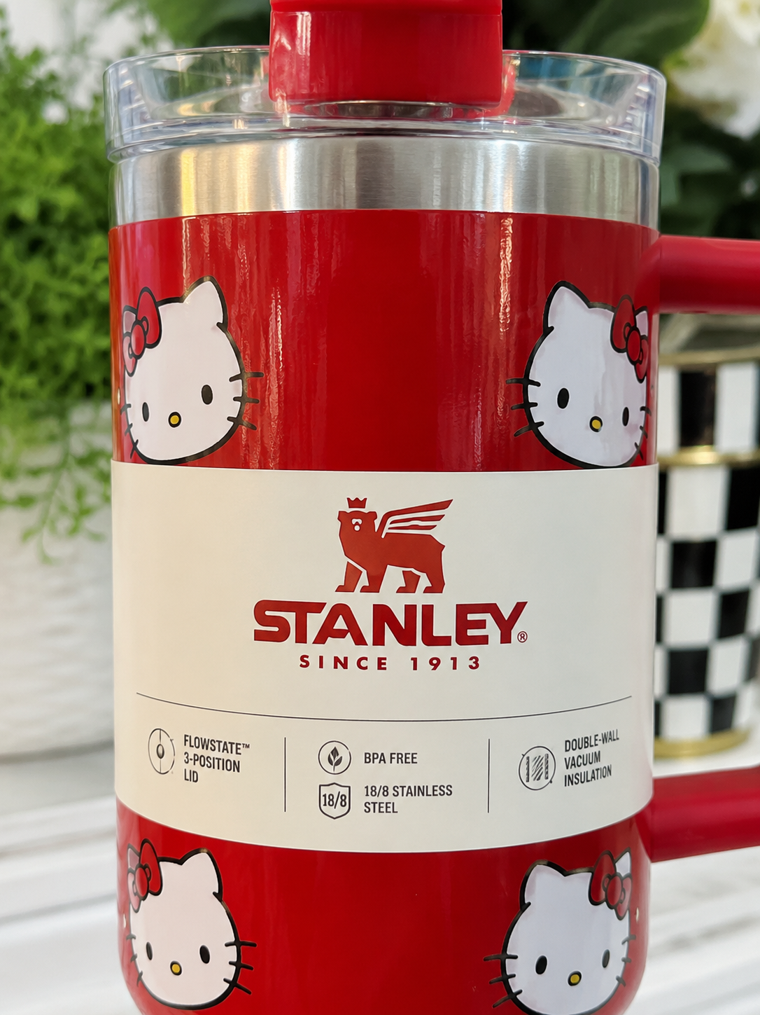 Red Stanley Hello Kitty Quencher H2.0 Tumbler – 40oz Insulated Travel Mug